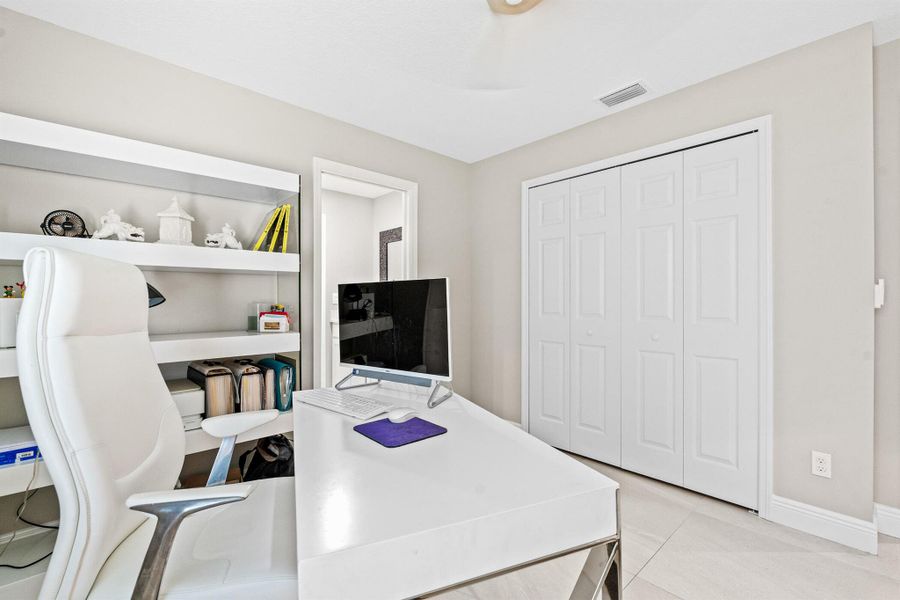 Furnished interior view inside a new home in Grande Hammock, Vero Beach (Image 7). Furnished interior view inside a new home in Grande Hammock, Vero Beach (Image 7).