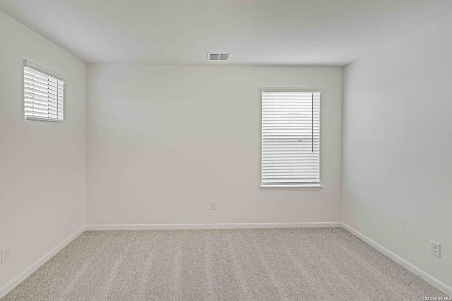 Spacious, unfurnished interior of a new home in , San Antonio (Image 22).