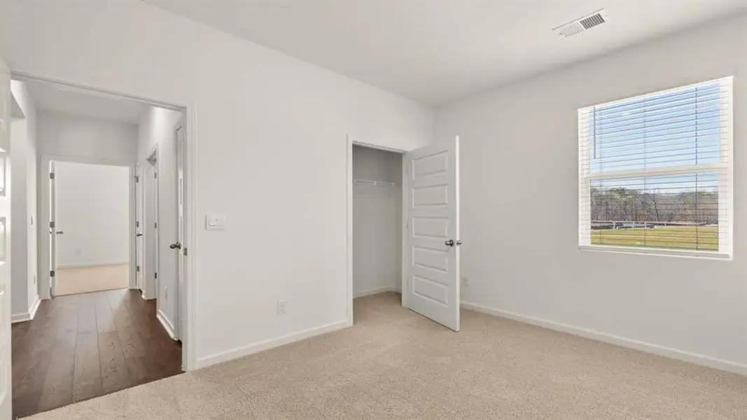 Spacious, unfurnished interior of a new home in Champion's Run, Lithonia (Image 16).