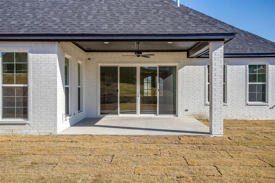 Exterior details and patio area of a home in Whitestone Heights, Benbrook (Image 27).