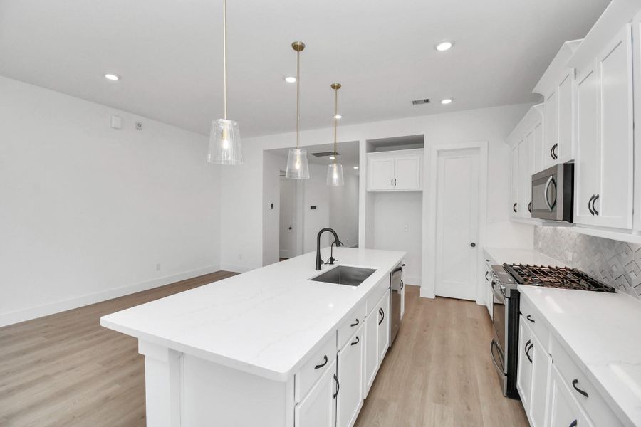 Furnished interior view inside a new home in Arabella on the Prairie: Premier Collection, Richmond (Image 6).