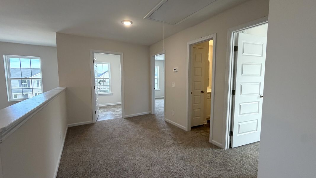 Spacious, unfurnished interior of a new home in Grand Reserve, Hinesville (Image 14).