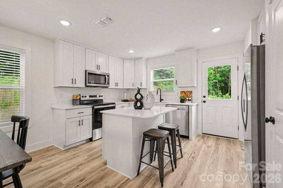 Furnished interior view inside a new home in , Kannapolis (Image 7).