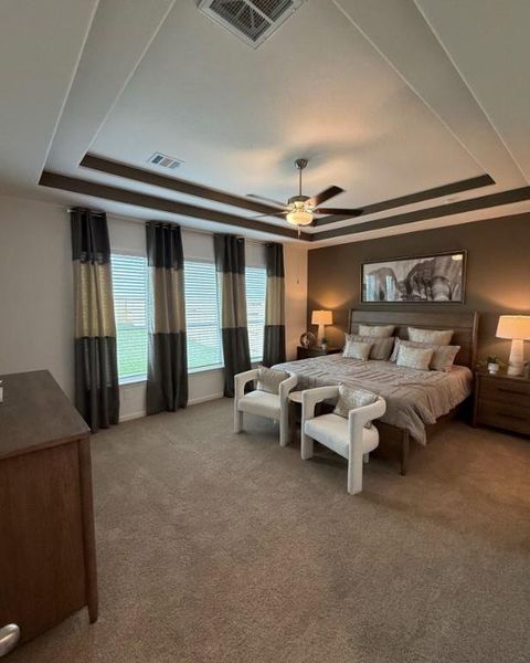 Furnished interior view inside a new home in River Ranch, Dayton (Image 10).