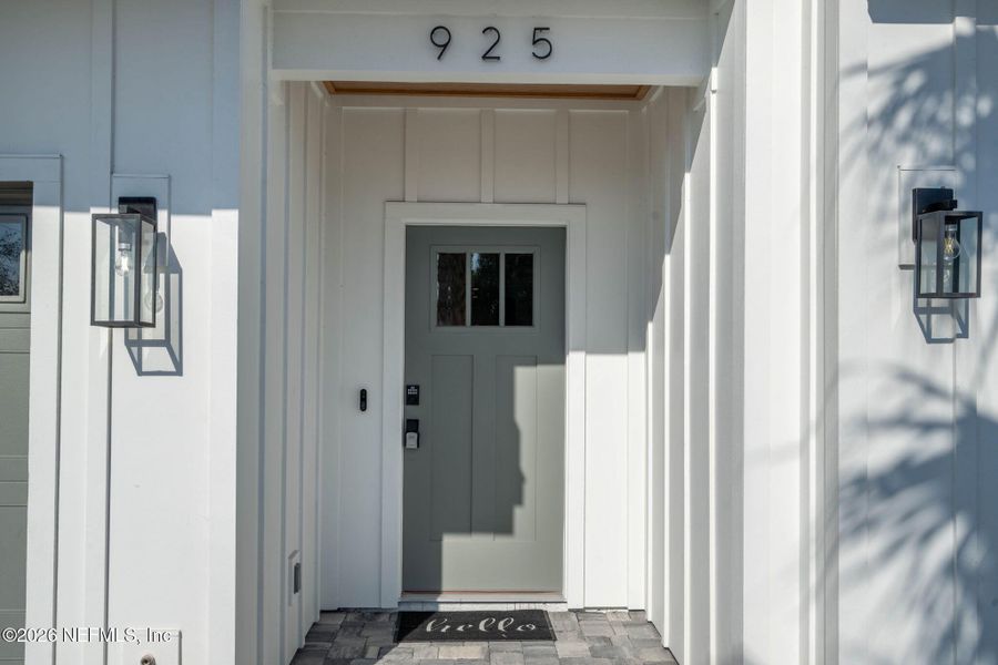 Exterior details and patio area of a home in , Jacksonville Beach (Image 23).
