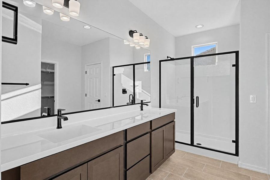 Furnished interior view inside a new home in Allen Ranches, Litchfield Park (Image 9).