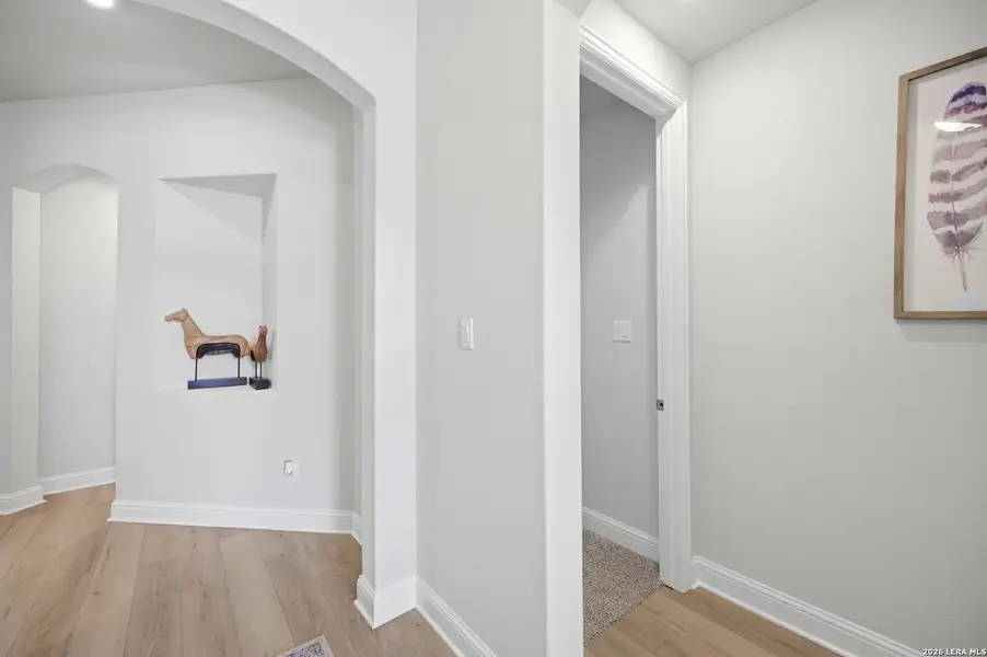 Spacious, unfurnished interior of a new home in The Parklands, Schertz (Image 22).