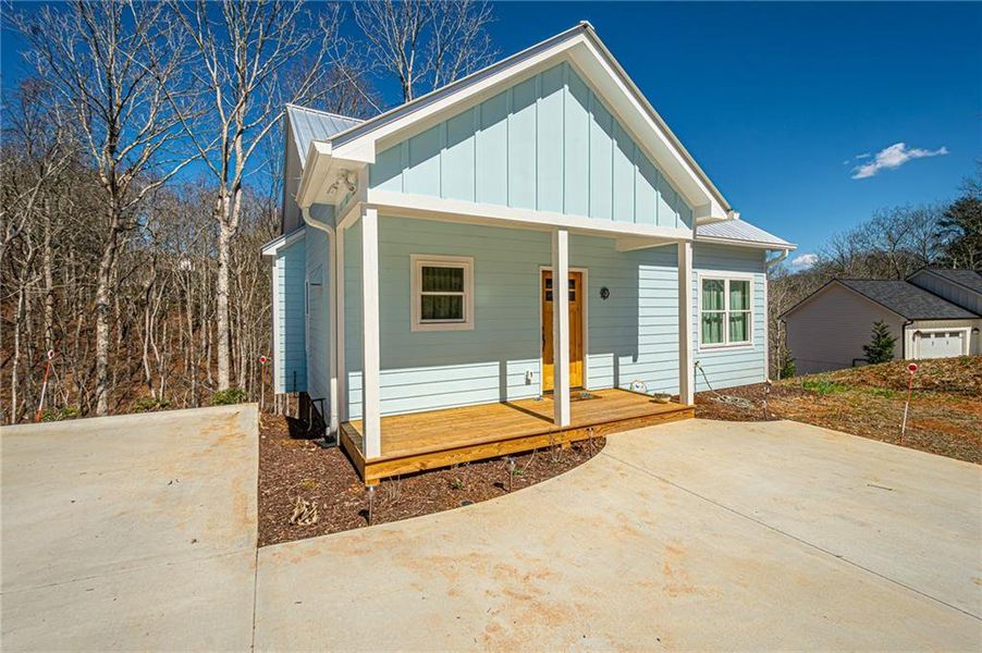 Exterior details and patio area of a home in , Dahlonega (Image 34).