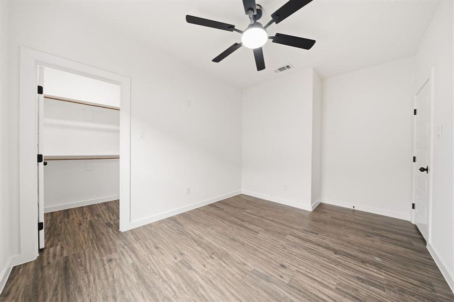 Spacious, unfurnished interior of a new home in , Hillsboro (Image 23).