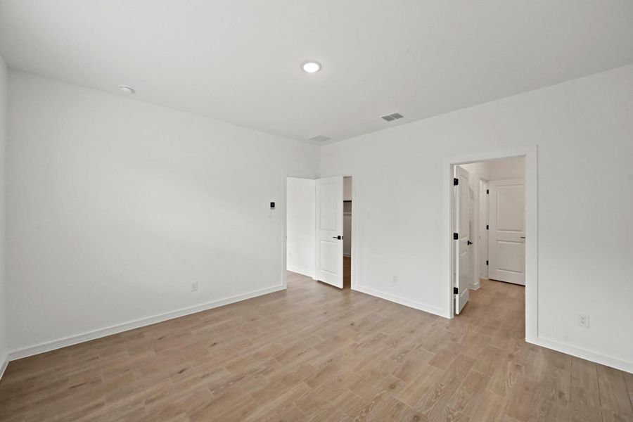 Private primary suite Private primary suite