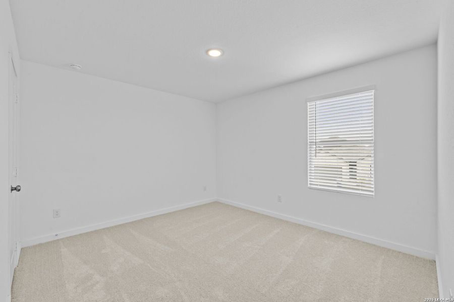 Spacious, unfurnished interior of a new home in Espada, San Antonio (Image 29).
