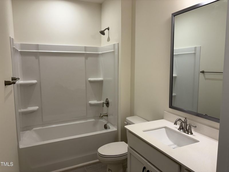{WCC 602 Hall Bath