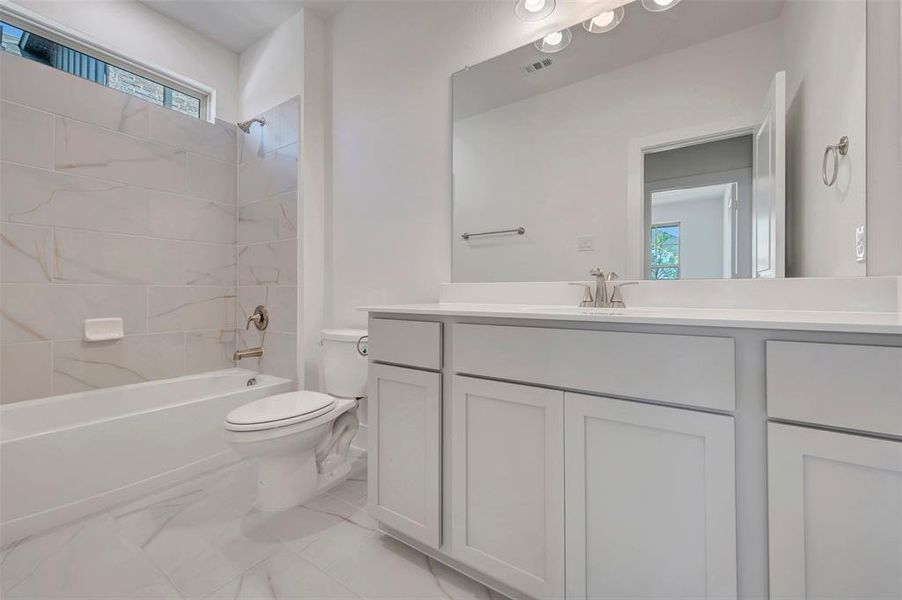 Furnished interior view inside a new home in Chaparral Park, Oak Point (Image 10).