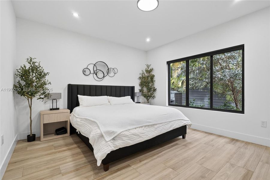 Furnished interior view inside a new home in , Fort Lauderdale (Image 38). Furnished interior view inside a new home in , Fort Lauderdale (Image 38).