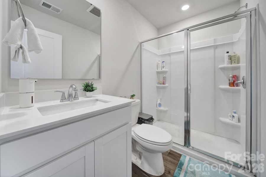 Furnished interior view inside a new home in , Edgemoor (Image 28).