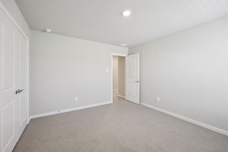 Photo is not of the actual home, but is an inspirational photo of builder’s model home and may depict options, furnishings, and/or decorator features that are not included. Photo is not of the actual home, but is an inspirational photo of builder’s model home and may depict options, furnishings, and/or decorator features that are not included.