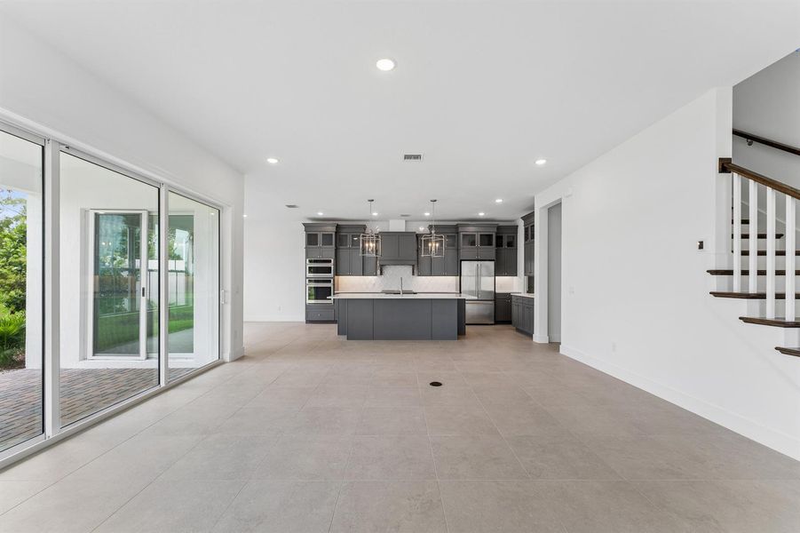 Kitchen, Great Room & Dining Area Kitchen, Great Room & Dining Area