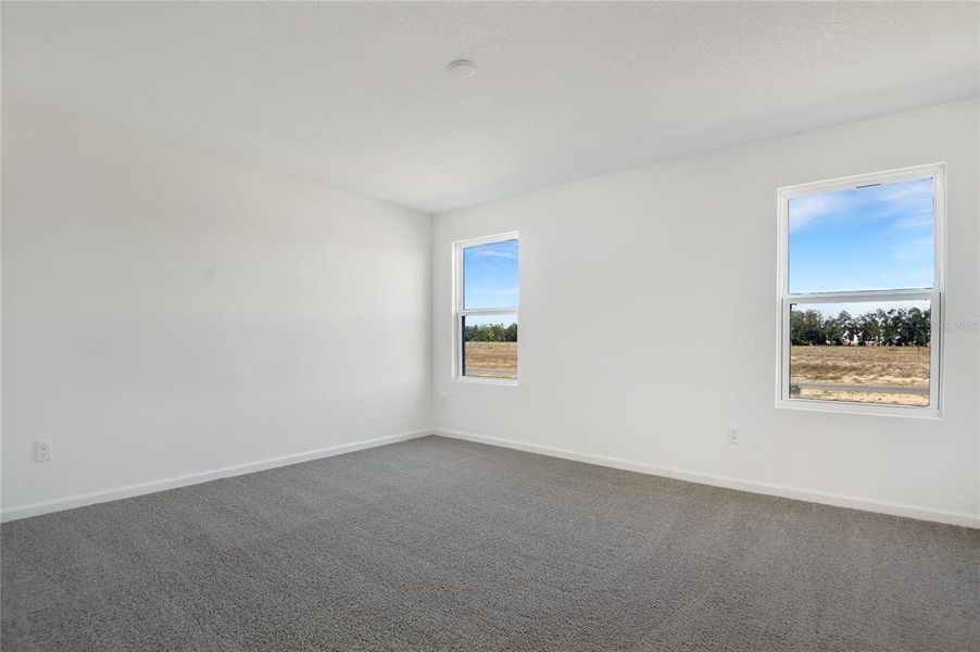 Spacious, unfurnished interior of a new home in Seasons at Aurora Oaks, Ocala (Image 9).