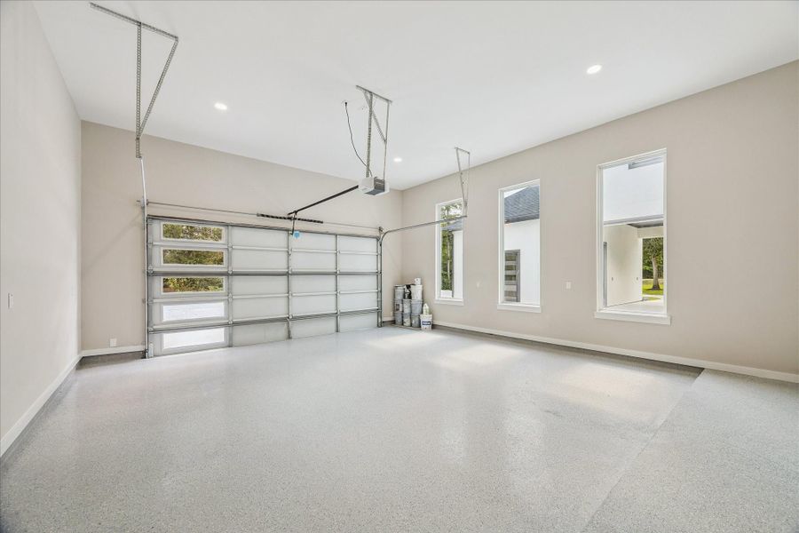 Spacious, unfurnished interior of a new home in , Montgomery (Image 27).