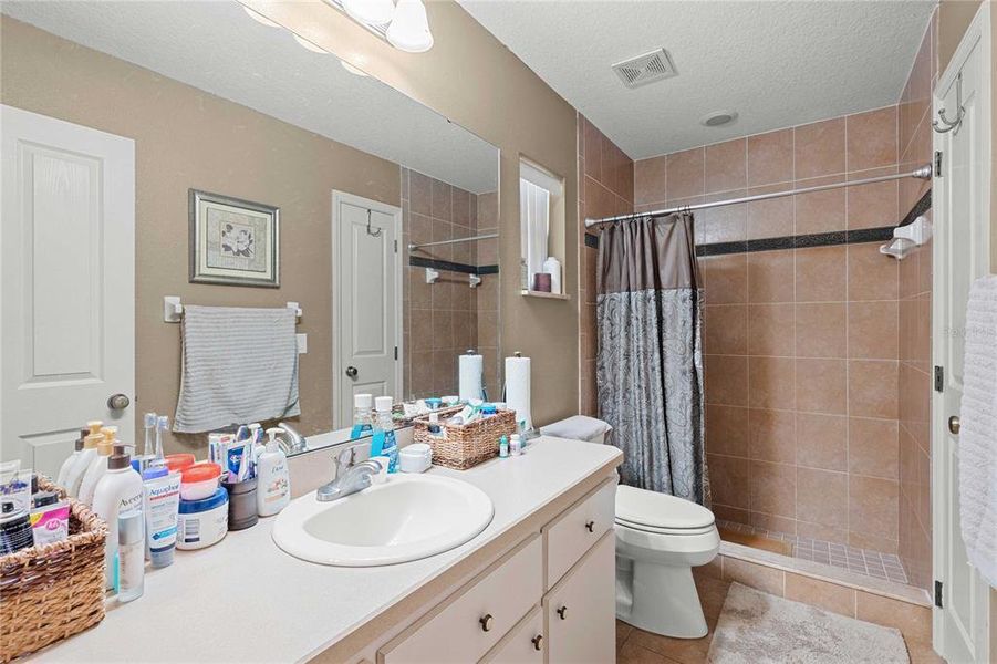 Furnished interior view inside a new home in , Dade City (Image 19).