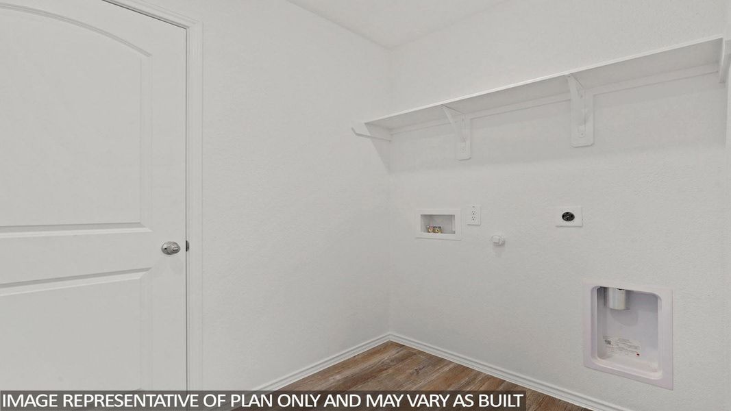 Spacious, unfurnished interior of a new home in Sunterra, Katy (Image 19).