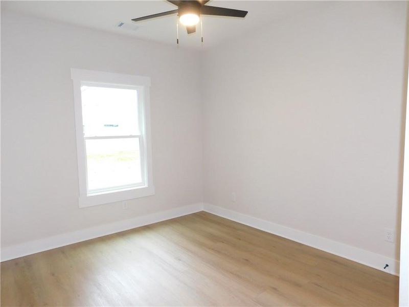Spacious, unfurnished interior of a new home in , Dahlonega (Image 13).