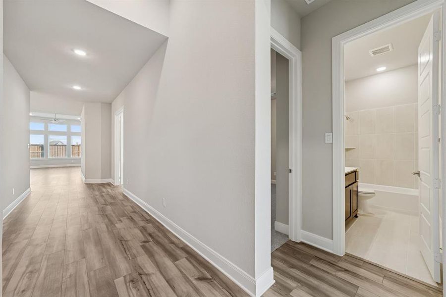 Spacious, unfurnished interior of a new home in Mantua Point Classics, Van Alstyne (Image 16). Spacious, unfurnished interior of a new home in Mantua Point Classics, Van Alstyne (Image 16).