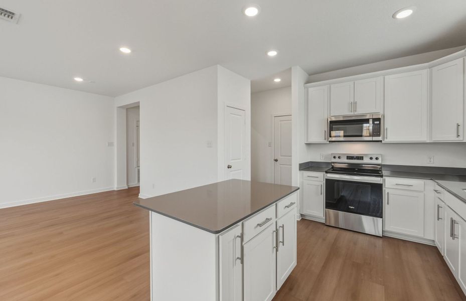 Furnished interior view inside a new home in County View, Temple (Image 8).