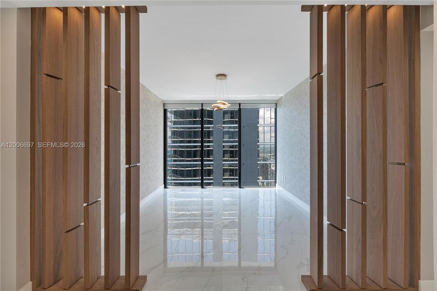 Spacious, unfurnished interior of a new home in , Miami (Image 22).