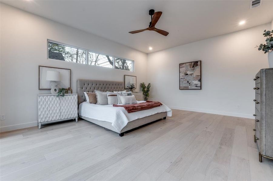 Furnished interior view inside a new home in , Dallas (Image 15).