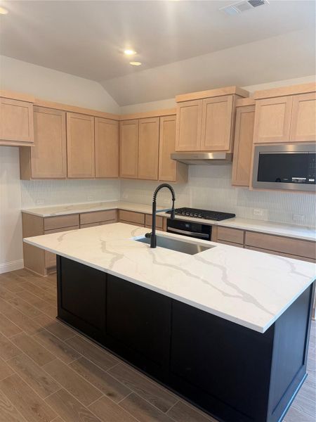 Furnished interior view inside a new home in Evergreen 40', Conroe (Image 6).