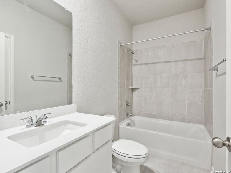 Furnished interior view inside a new home in Comanche Ridge, San Antonio (Image 10). Furnished interior view inside a new home in Comanche Ridge, San Antonio (Image 10).