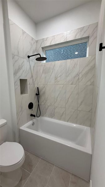 This is an en-suite bathroom