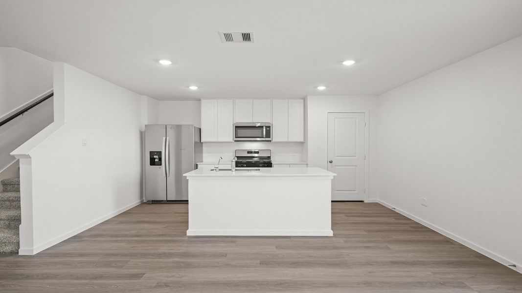 Representative furnished interior of a home built from the Dawson by D.R. Horton in Lexington Heights, Willis (Image 5).