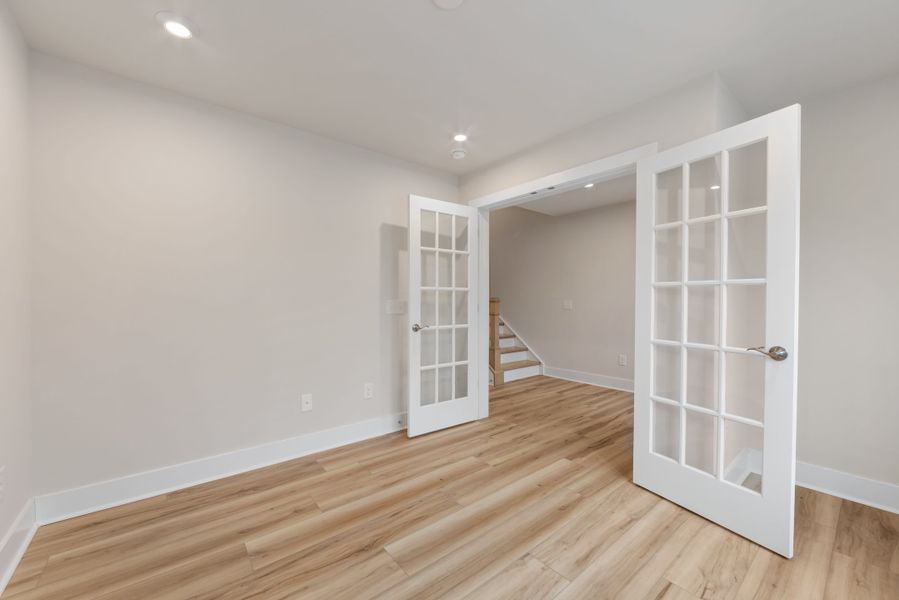 Spacious, unfurnished interior of a new home in Context at Oakhurst, Charlotte (Image 19). Spacious, unfurnished interior of a new home in Context at Oakhurst, Charlotte (Image 19).