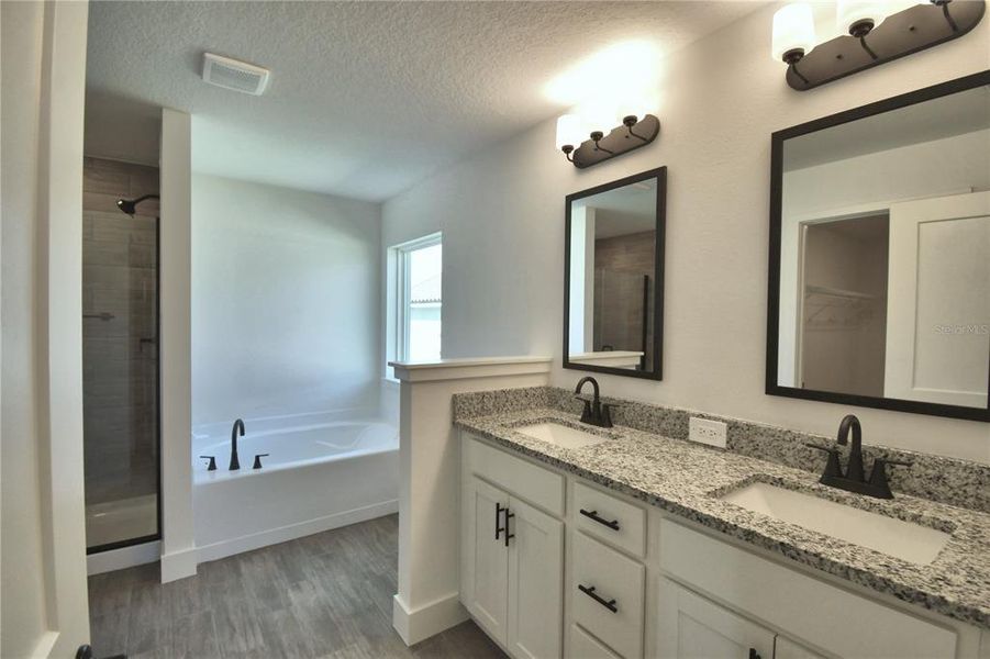 Furnished interior view inside a new home in Lake Juliana Estates, Auburndale (Image 10).