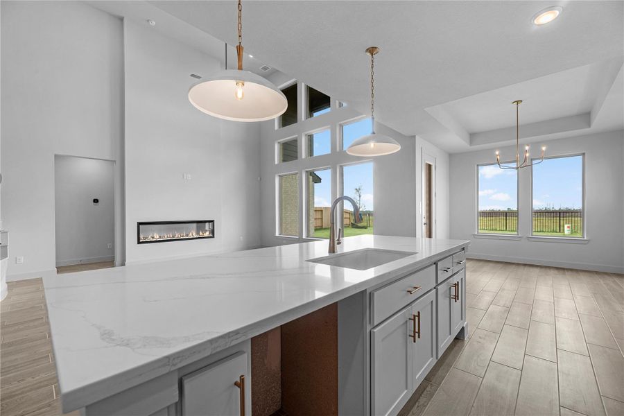 Representative image. Features, selections and colors may vary.