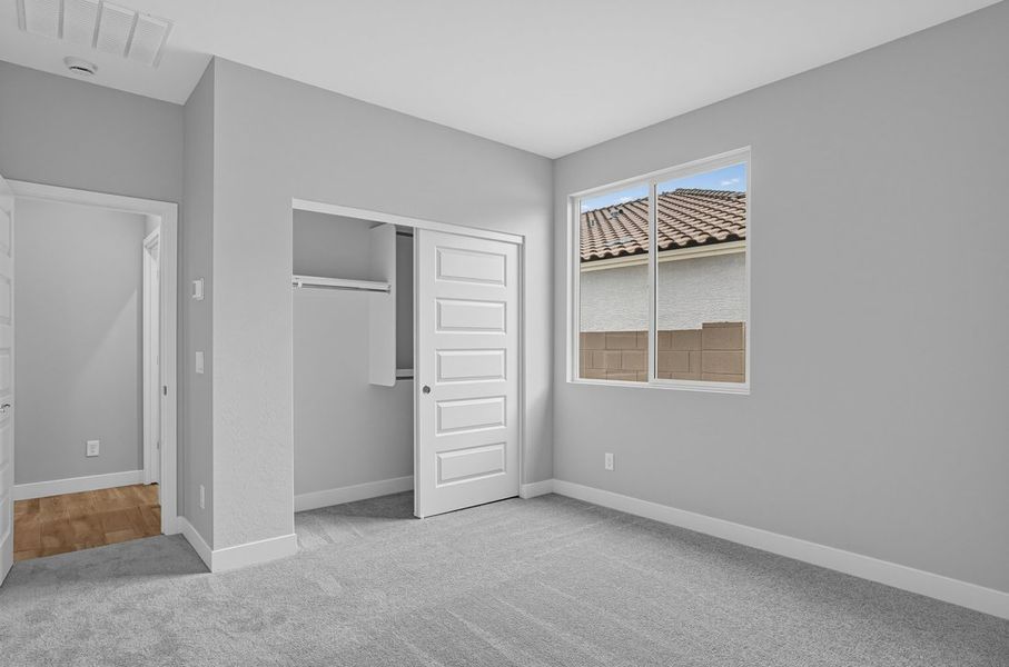 Spacious, unfurnished interior of a new home in Rancho Mercado, Surprise (Image 20).
