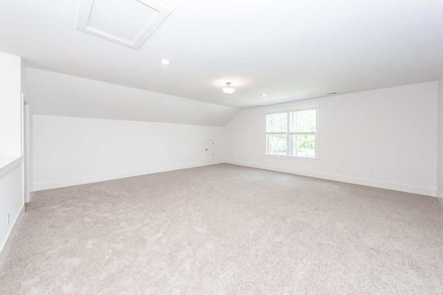 Spacious, unfurnished interior of a new home in , Ridgeville (Image 23).