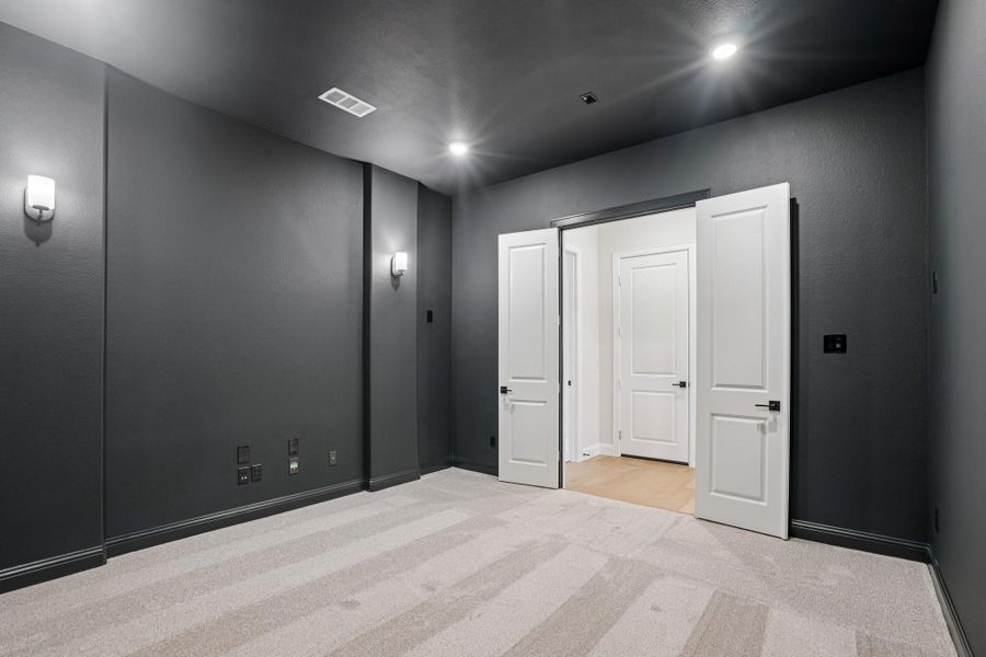 Spacious, unfurnished interior of a new home in , Missouri City (Image 34). Spacious, unfurnished interior of a new home in , Missouri City (Image 34).