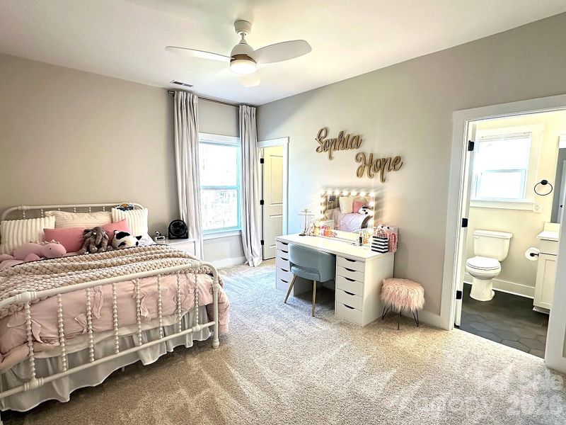 bedroom 3 with shared bathroom