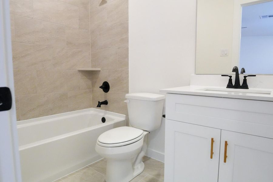 Furnished interior view inside a new home in Foxtail Palms, Manvel (Image 11).