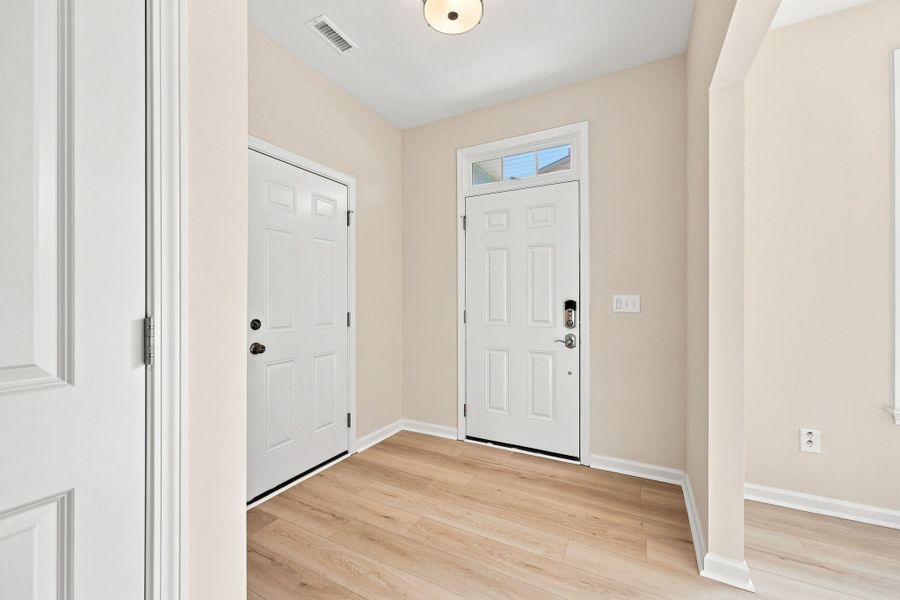 Spacious, unfurnished interior of a new home in Neill's Pointe, Angier (Image 21).