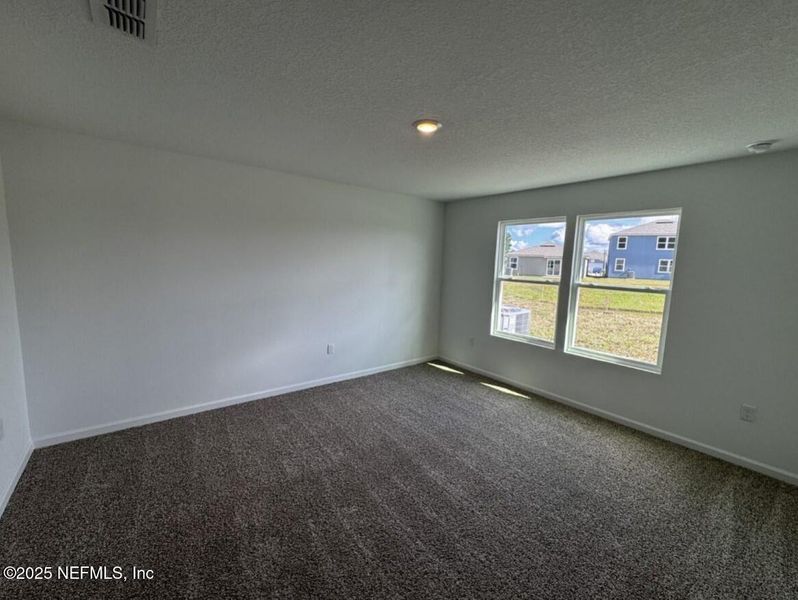 Spacious, unfurnished interior of a new home in The Arbors, Jacksonville (Image 20). Spacious, unfurnished interior of a new home in The Arbors, Jacksonville (Image 20).