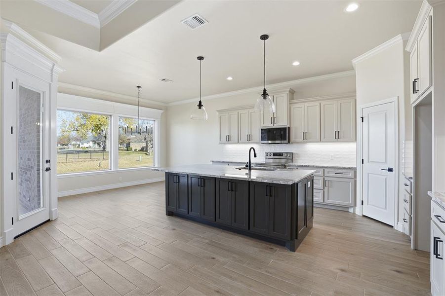 Furnished interior view inside a new home in , Granbury (Image 8).