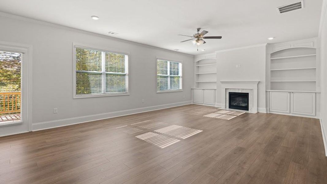 Spacious, unfurnished interior of a new home in Hamptons at Riverwood East, Dallas (Image 20). Spacious, unfurnished interior of a new home in Hamptons at Riverwood East, Dallas (Image 20).