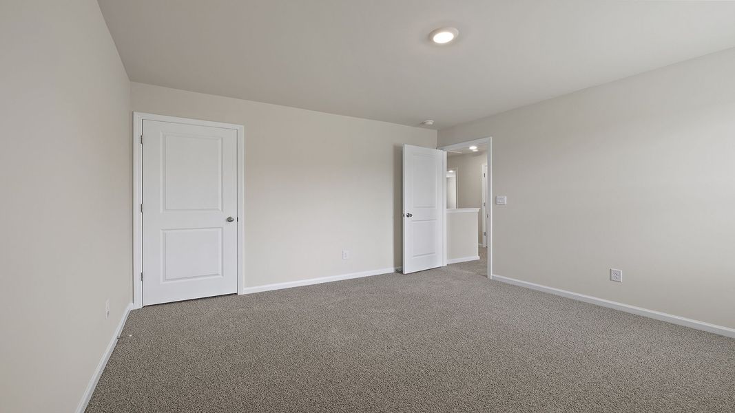 Spacious, unfurnished interior of a new home in Bentley Park, Greenwood (Image 23).