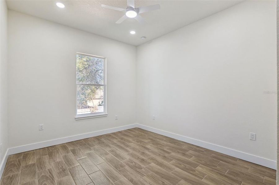Spacious, unfurnished interior of a new home in , Deltona (Image 16).