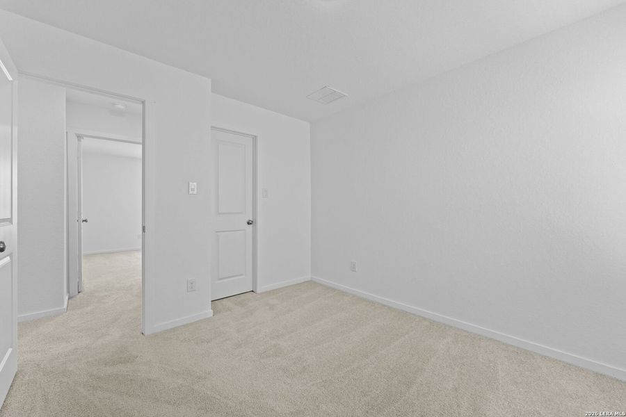 Spacious, unfurnished interior of a new home in Higdon Crossing, San Antonio (Image 25). Spacious, unfurnished interior of a new home in Higdon Crossing, San Antonio (Image 25).