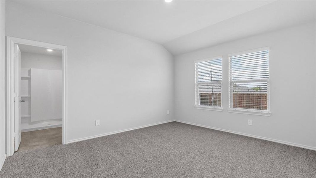 Spacious, unfurnished interior of a new home in Highlands at Chapel Creek, Fort Worth (Image 38).